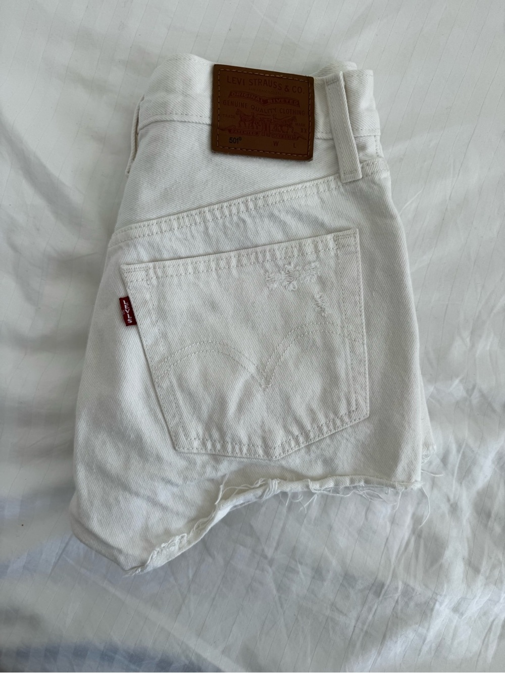 Levi’s Premium 501 High-Rise Cutoff Denim Shorts White - Size W24